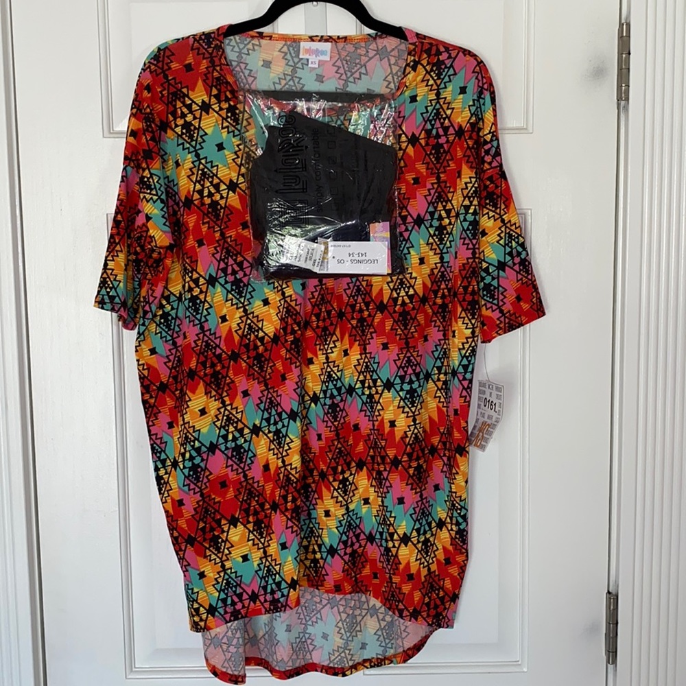NWT LULAROE XS IRMA + FREE LEGGINGS